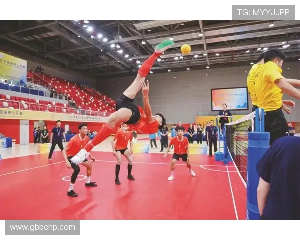 中国女排力克劲敌夺亚洲锦标赛冠军 赛场表现引发热议