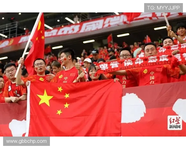 国足逆转劲敌挺进决赛全场沸腾球迷高呼创造历史时刻 国足逆转劲敌挺进决赛全场沸腾球迷高呼创造历史时刻