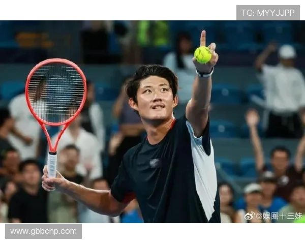 张之臻强势晋级上海大师赛八强展现中国网球新力量 张之臻强势晋级上海大师赛八强展现中国网球新力量