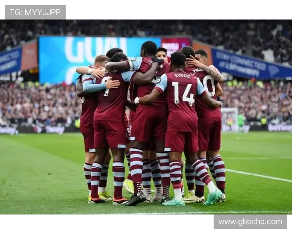 西汉姆联俱乐部发展历程与英超赛场影响力深度解析