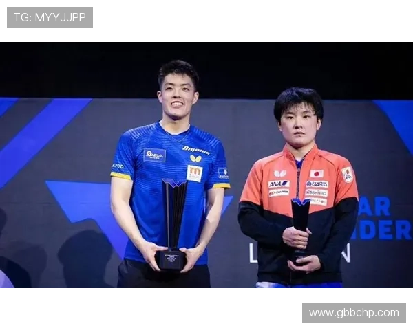 年轻球星逆转夺冠上演精彩对决点燃全国赛场激情巅峰瞬间荣耀征程