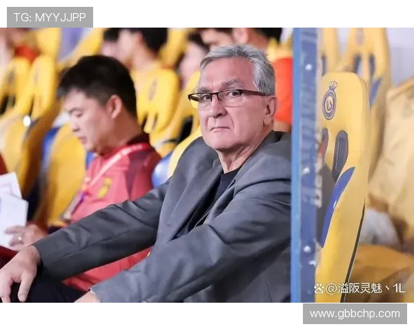 国家队世预赛迎关键战新帅首秀引发球迷高度关注与热议全国表现