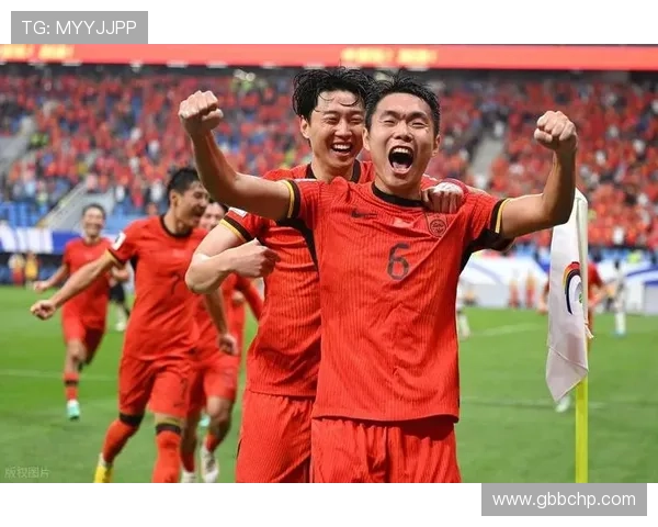 国足备战世界杯预选赛新帅战术调整引发球迷期待与年轻球员成长方向