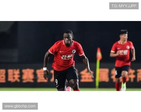 美因茨05俱乐部新赛季备战进展与阵容调整最新动态聚焦球队目标与未来规划